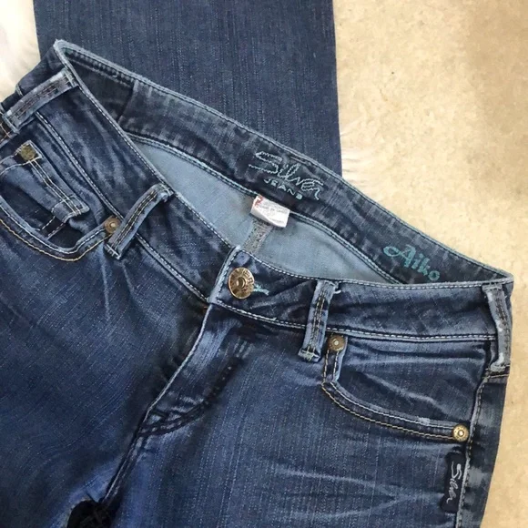 Silver jeans Aiko size 27/33 and sober Tuesday 28/33 - Picture 3 of 8